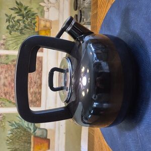 Martha Stewart: Black Stainless SteelTea Kettle (#TK-4) Unique. Safety Handle.